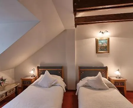 Hotel Traube 3*